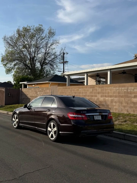 2011 Mercedes-Benz W212 E-Class - Image 4 of 12