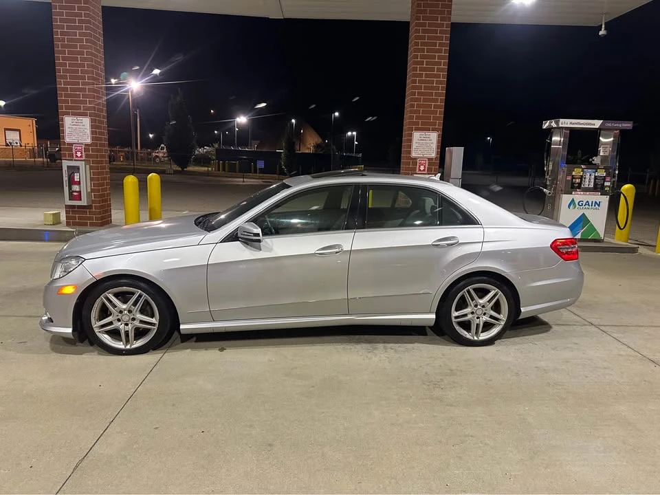 2011 Mercedes-Benz W212 E-Class - Image 4 of 19