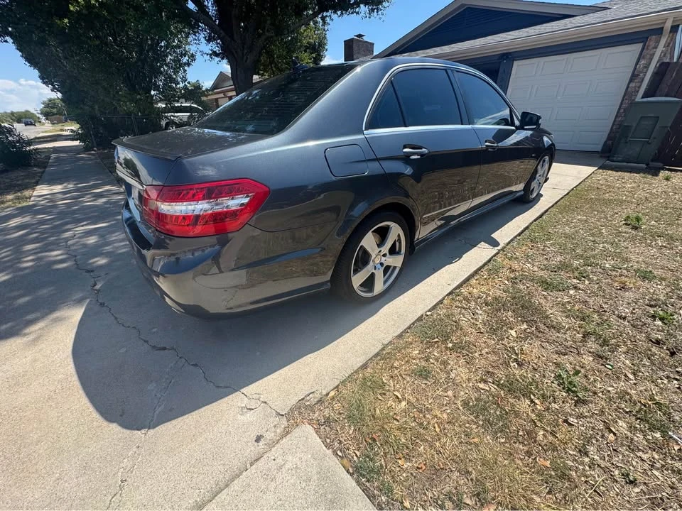 2011 Mercedes-Benz W212 E-Class - Image 2 of 5