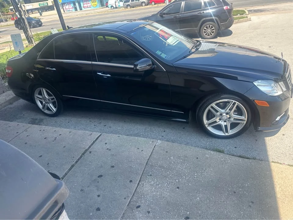 2011 Mercedes-Benz W212 E-Class - Image 2 of 6