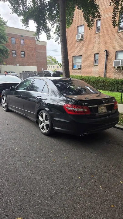 2011 Mercedes-Benz W212 E-Class - Image 4 of 8