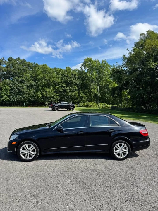 2011 Mercedes-Benz W212 E-Class - Image 4 of 12