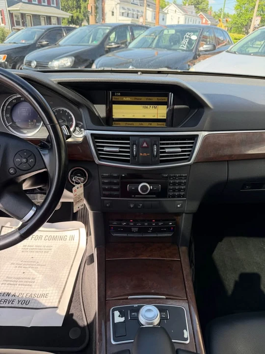2011 Mercedes-Benz W212 E-Class - Image 13 of 17