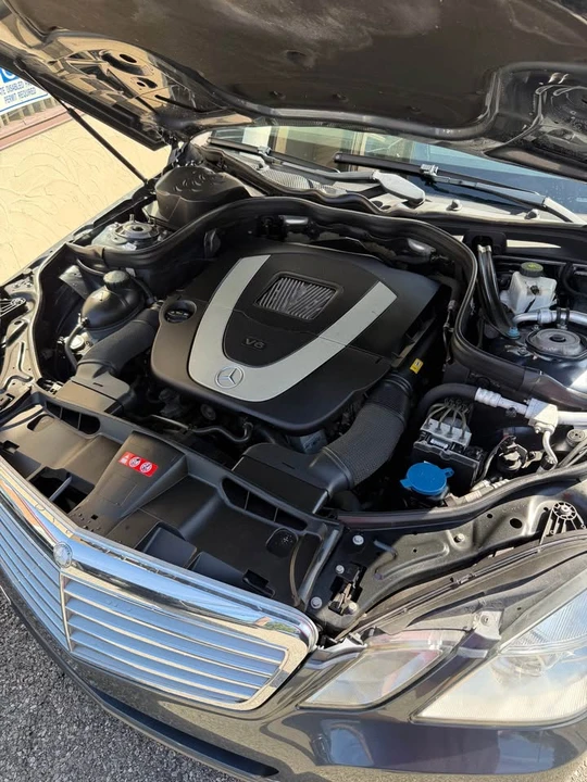 2011 Mercedes-Benz W212 E-Class - Image 17 of 17