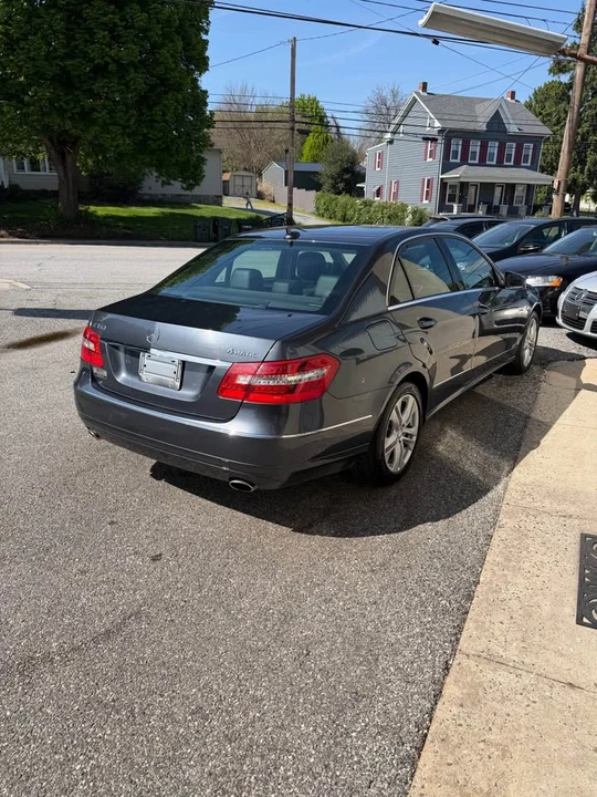 2011 Mercedes-Benz W212 E-Class - Image 5 of 17