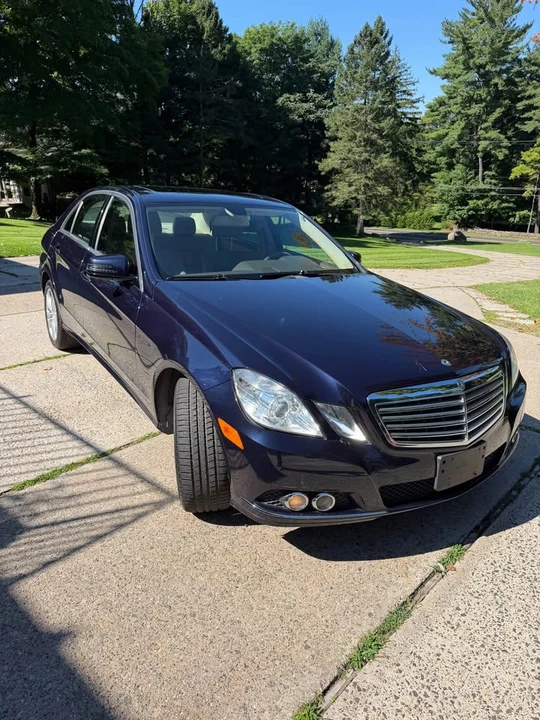 2011 Mercedes-Benz W212 E-Class - Image 2 of 8