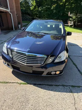 2011 Mercedes-Benz E-Class E 350 4MATIC Sedan 4D