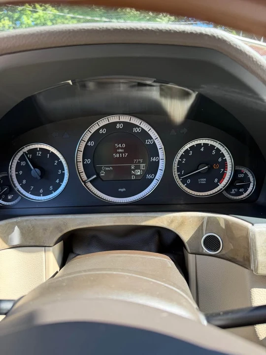 2011 Mercedes-Benz W212 E-Class - Image 6 of 8
