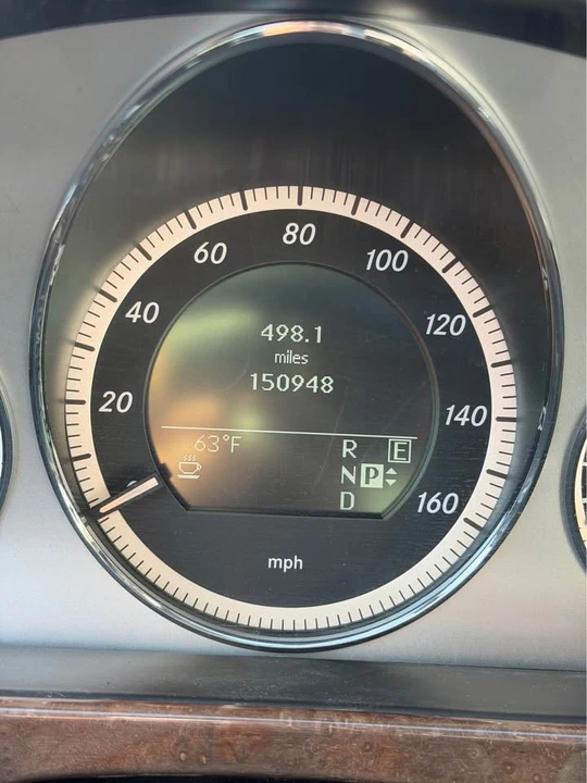 2011 Mercedes-Benz W212 E-Class - Image 11 of 12