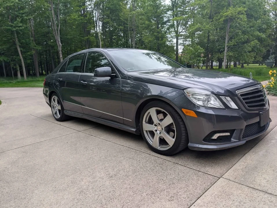 2011 Mercedes-Benz W212 E-Class - Image 2 of 8