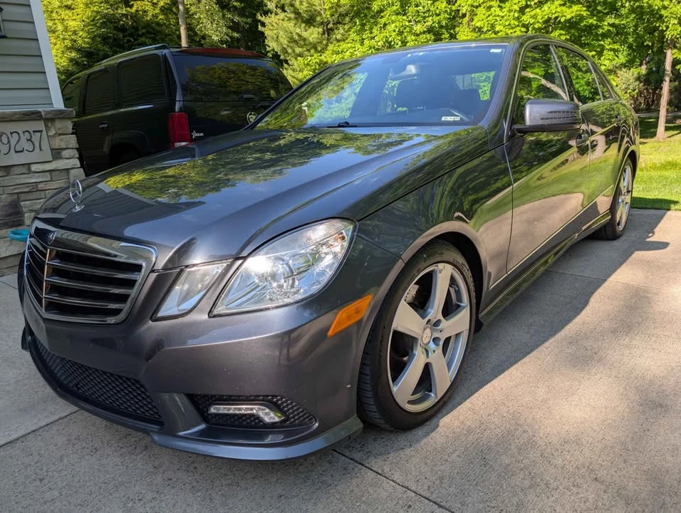 2011 Mercedes-Benz W212 E-Class - Image 3 of 8