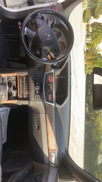 2011 Mercedes-Benz W212 E-Class - Image 9 of 16