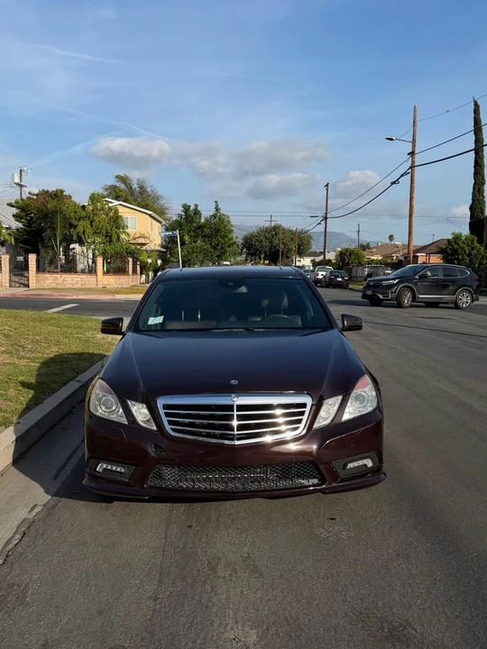 2011 Mercedes-Benz W212 E-Class - Image 8 of 12