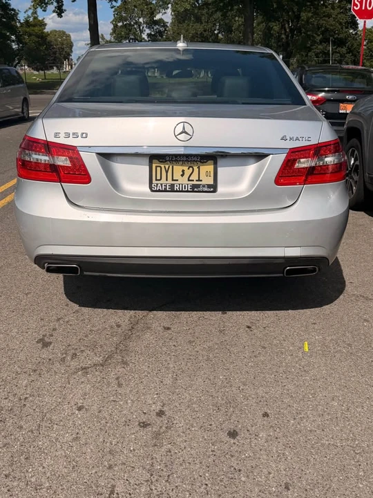 2011 Mercedes-Benz W212 E-Class - Image 4 of 14