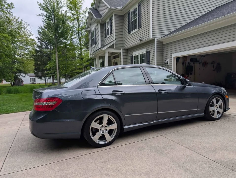 2011 Mercedes-Benz W212 E-Class - Image 5 of 8