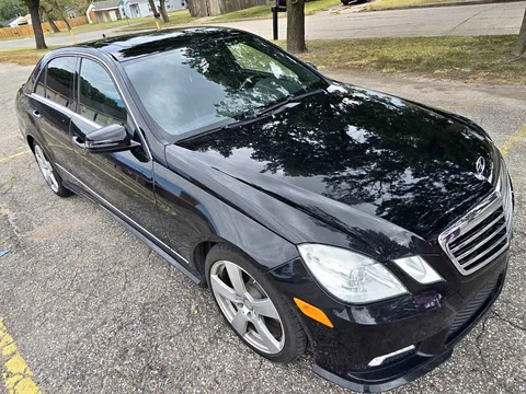 2011 Mercedes-Benz E-Class E 350 4MATIC Sedan 4D