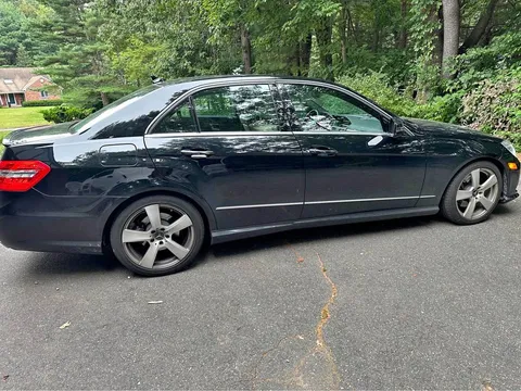 2011 Mercedes-Benz E-Class E 350 4MATIC Sedan 4D
