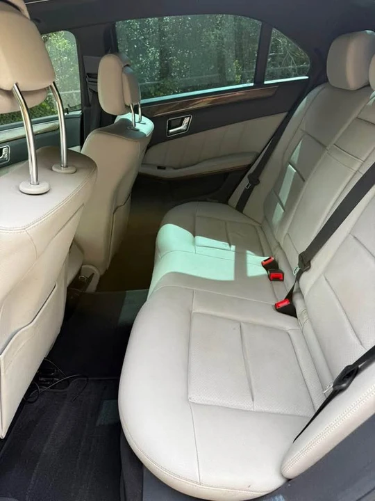 2011 Mercedes-Benz W212 E-Class - Image 10 of 19