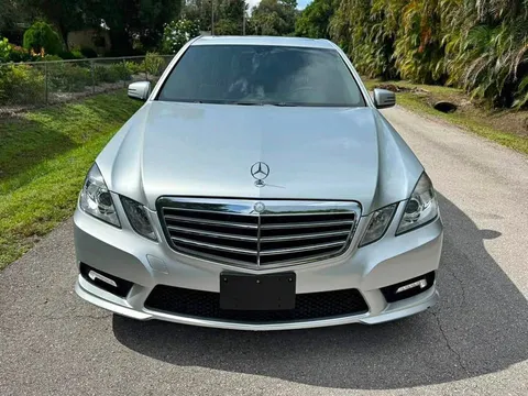 2011 Mercedes-Benz E-Class E 350 4MATIC Sedan 4D