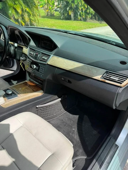 2011 Mercedes-Benz W212 E-Class - Image 17 of 19