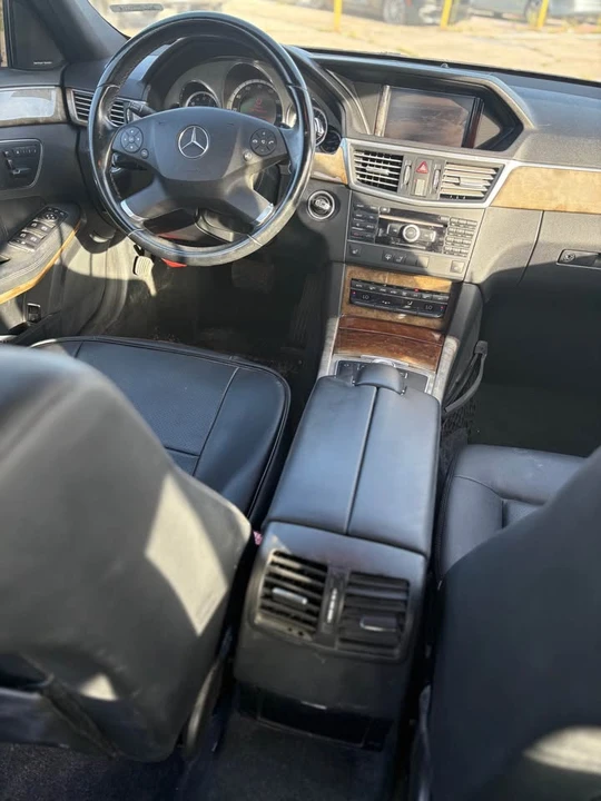 2011 Mercedes-Benz W212 E-Class - Image 9 of 11