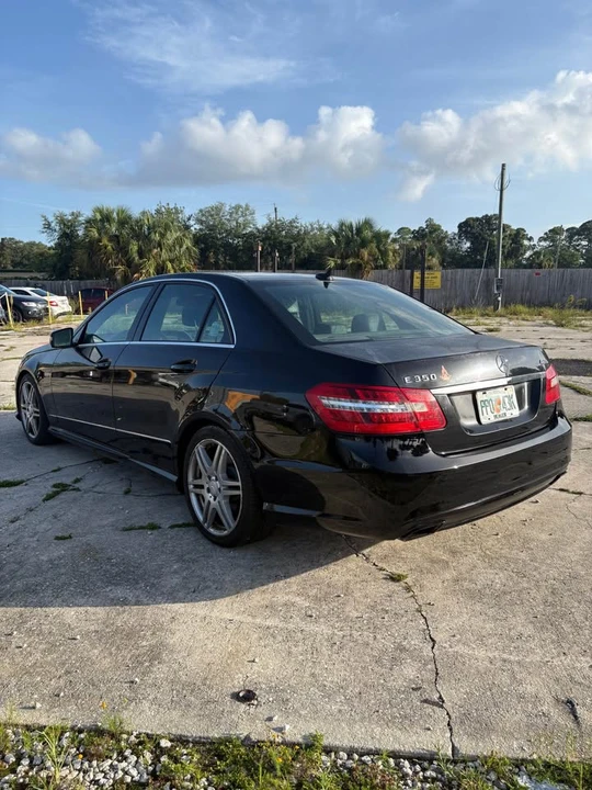 2011 Mercedes-Benz W212 E-Class - Image 4 of 11