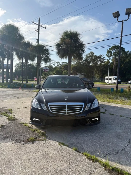 2011 Mercedes-Benz W212 E-Class - Image 2 of 11