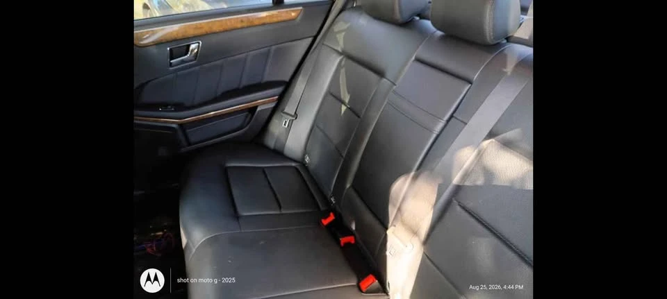2011 Mercedes-Benz W212 E-Class - Image 6 of 16