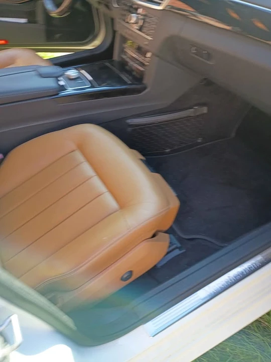 2011 Mercedes-Benz W212 E-Class - Image 8 of 19