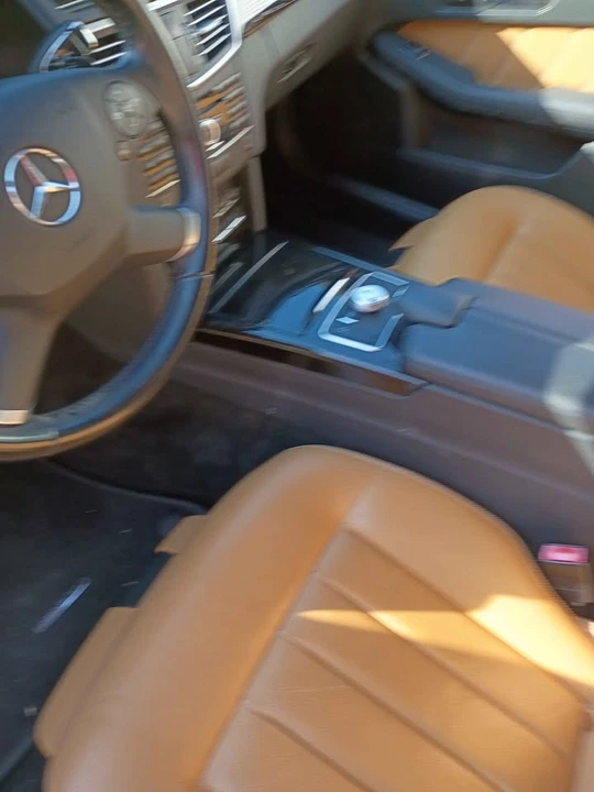 2011 Mercedes-Benz W212 E-Class - Image 18 of 19