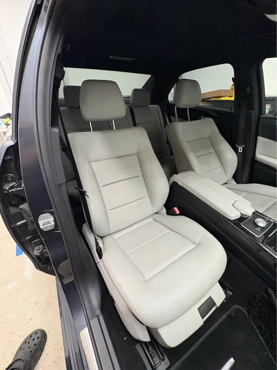 2011 Mercedes-Benz W212 E-Class - Image 8 of 14