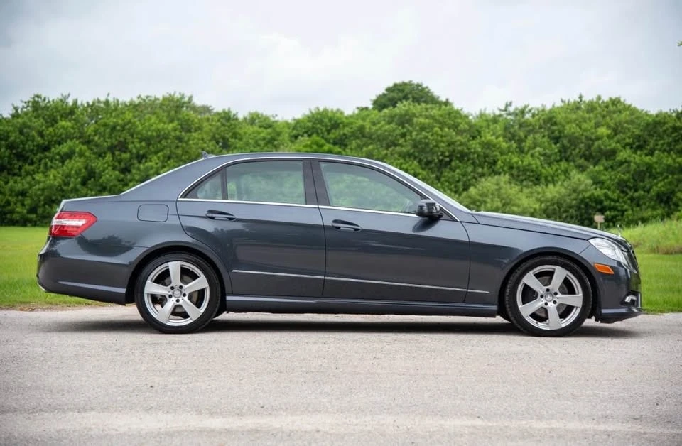2011 Mercedes-Benz W212 E-Class - Image 2 of 14
