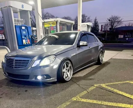 2011 Mercedes-Benz E-Class E 350 4MATIC Sedan 4D