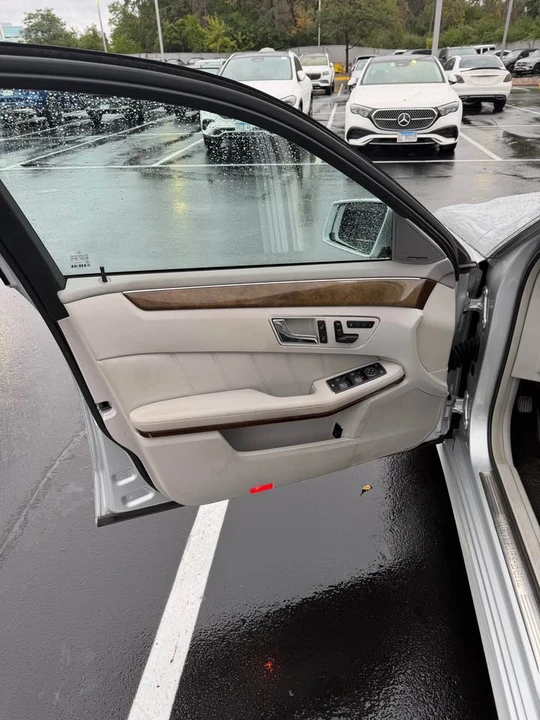 2011 Mercedes-Benz W212 E-Class - Image 8 of 20
