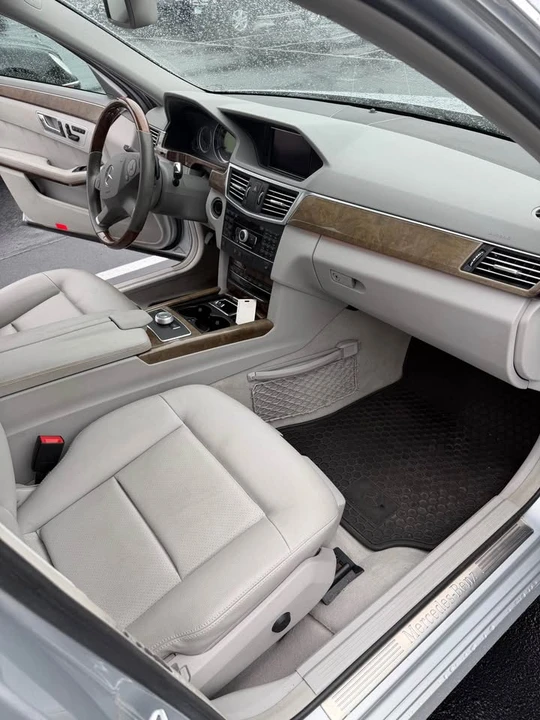 2011 Mercedes-Benz W212 E-Class - Image 16 of 20