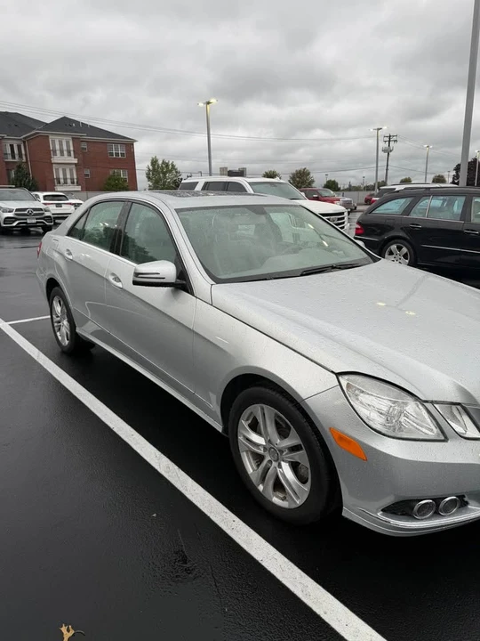 2011 Mercedes-Benz W212 E-Class - Image 3 of 20