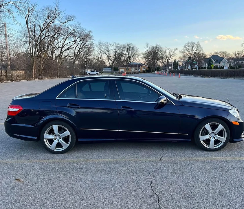 2011 Mercedes-Benz W212 E-Class - Image 2 of 13