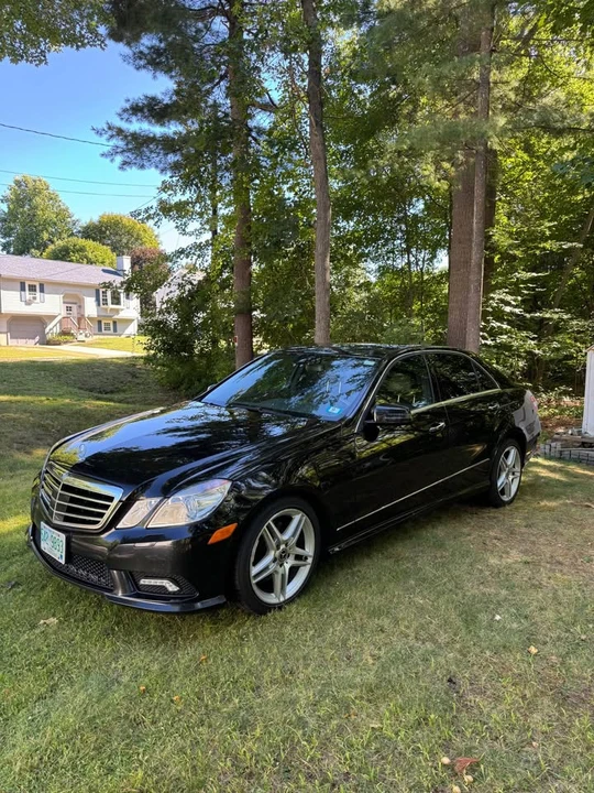 2011 Mercedes-Benz W212 E-Class - Image 3 of 17