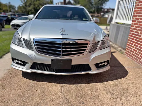 2011 Mercedes-Benz E-Class E 350 4MATIC Sedan 4D