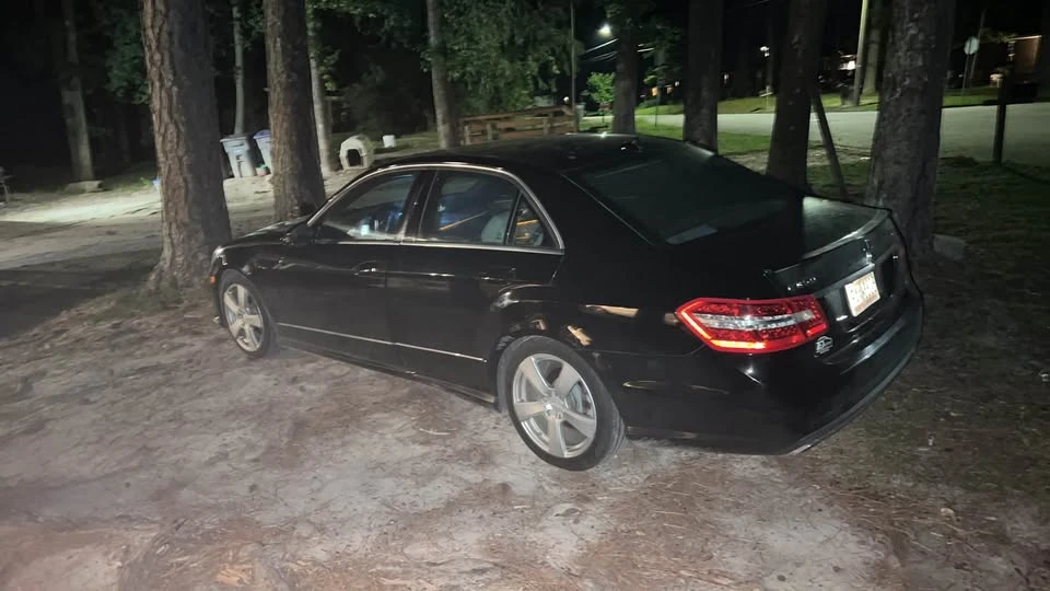 2011 Mercedes-Benz W212 E-Class - Image 2 of 2