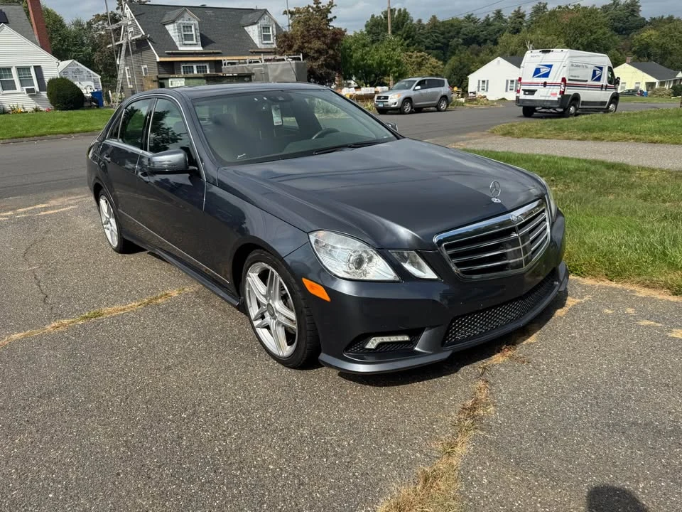 2011 Mercedes-Benz W212 E-Class - Image 2 of 10