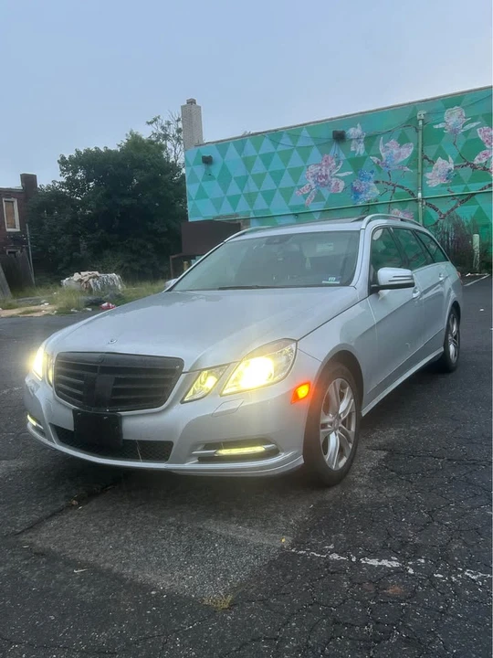 2011 Mercedes-Benz W212 E-Class - Image 8 of 13