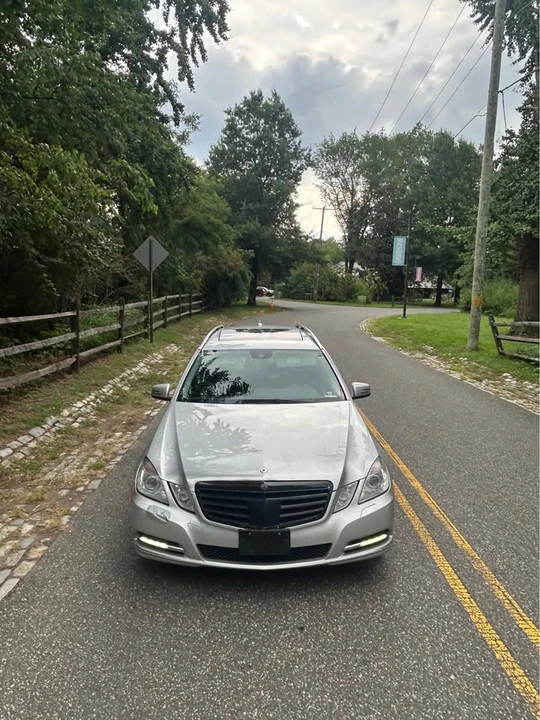 2011 Mercedes-Benz W212 E-Class - Image 3 of 13