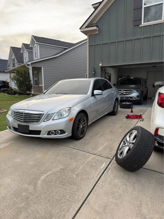 2011 Mercedes-Benz W212 E-Class - Image 5 of 6