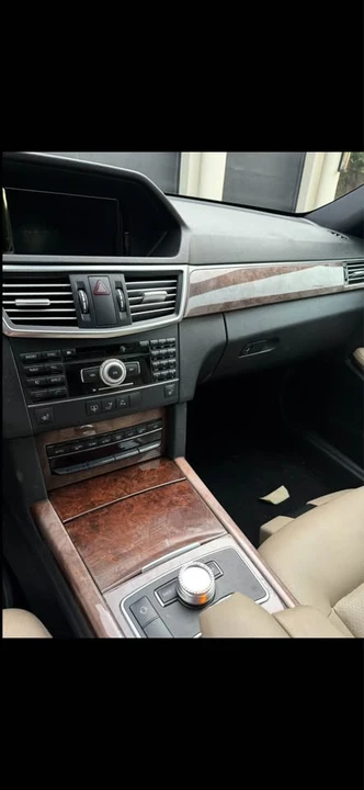 2011 Mercedes-Benz W212 E-Class - Image 5 of 11