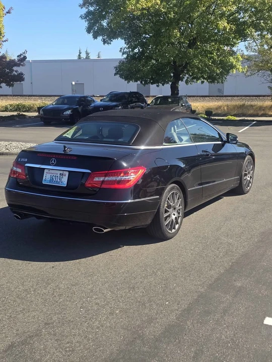 2011 Mercedes-Benz C207/A207 E-Class Coupe & Convertible - Image 14 of 17