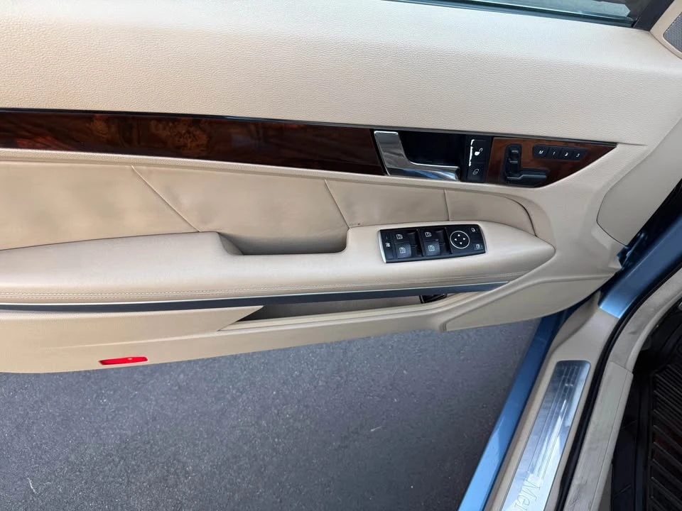 2011 Mercedes-Benz C207/A207 E-Class Coupe & Convertible - Image 11 of 14