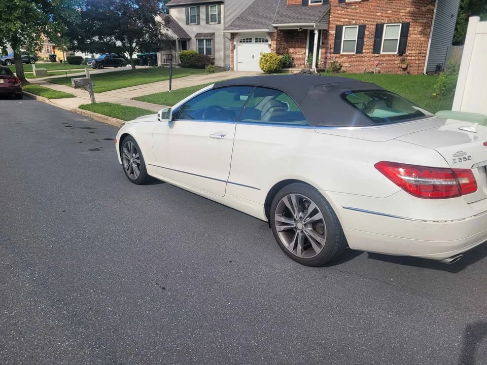 2011 Mercedes-Benz C207/A207 E-Class Coupe & Convertible - Image 11 of 16
