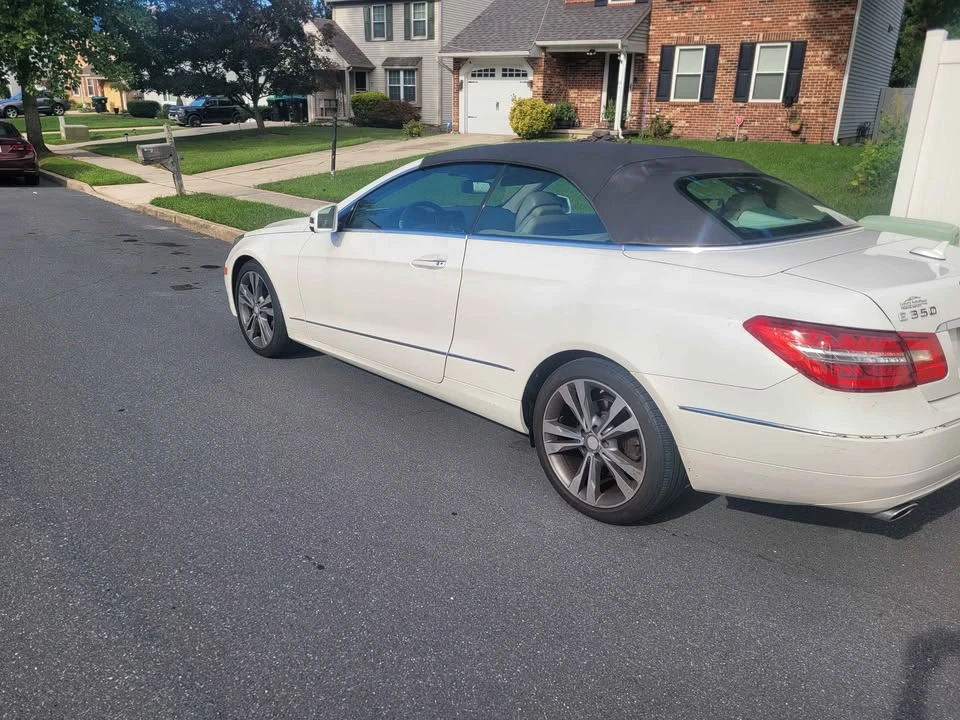 2011 Mercedes-Benz C207/A207 E-Class Coupe & Convertible - Image 10 of 16