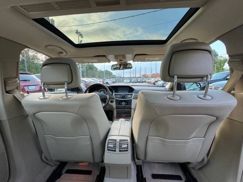 2011 Mercedes-Benz W212 E-Class - Image 15 of 20